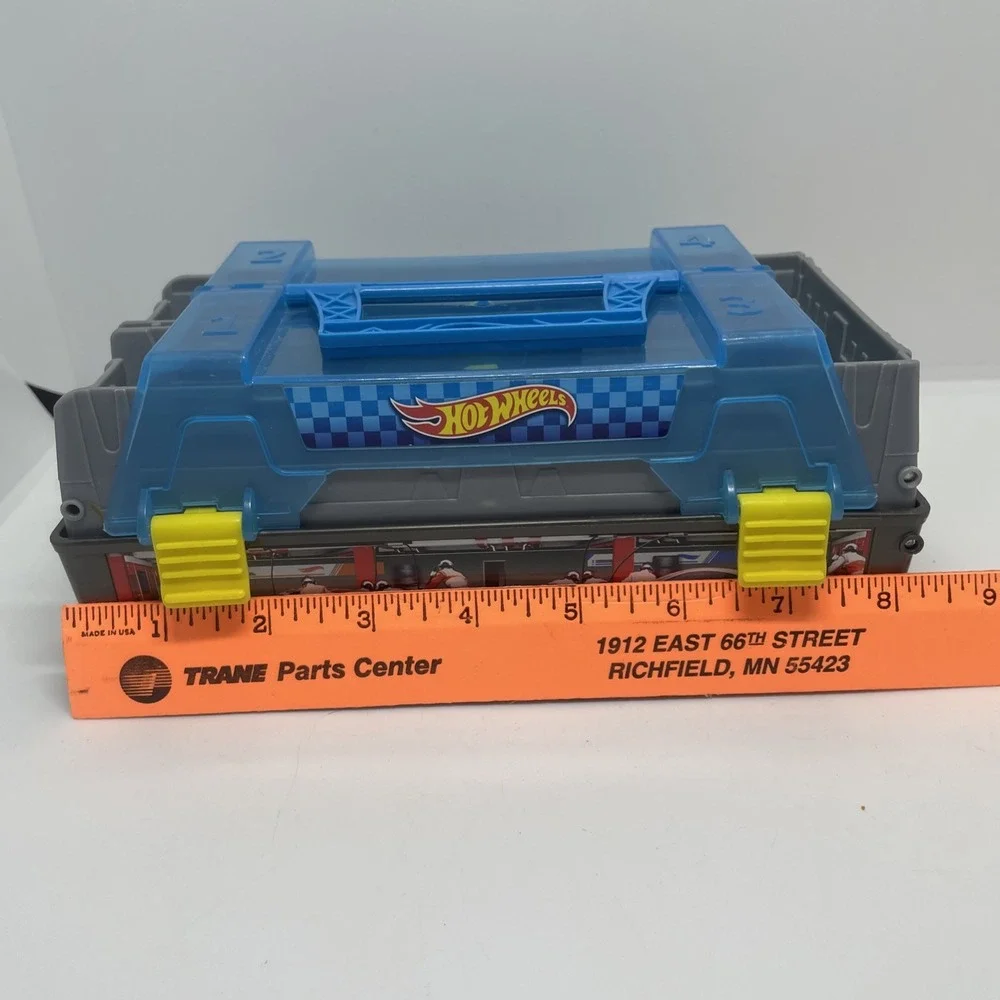 Hot Wheels Race Case Track Set Launcher 2015 CFC81‎ Play Set